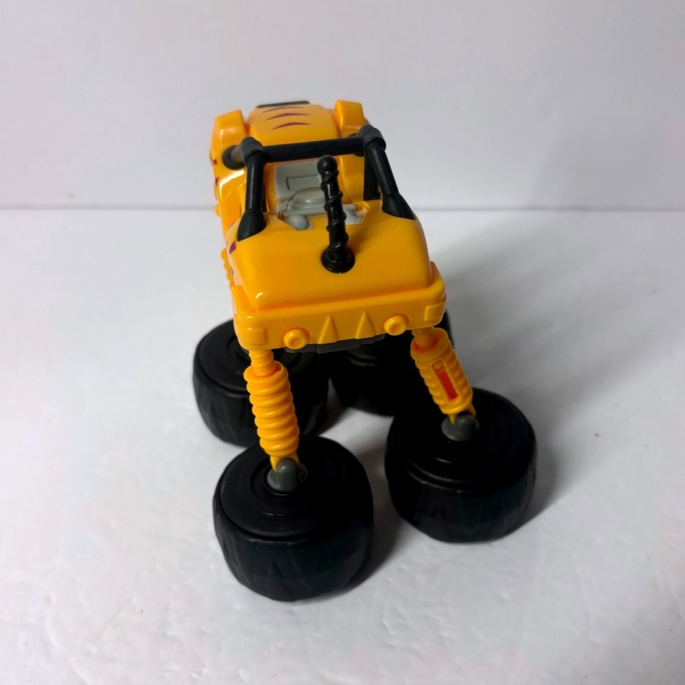 Blaze and the Monster Machines Monster Morphers Stripes Transforming Mattel 2015 - Picture 7 of 8